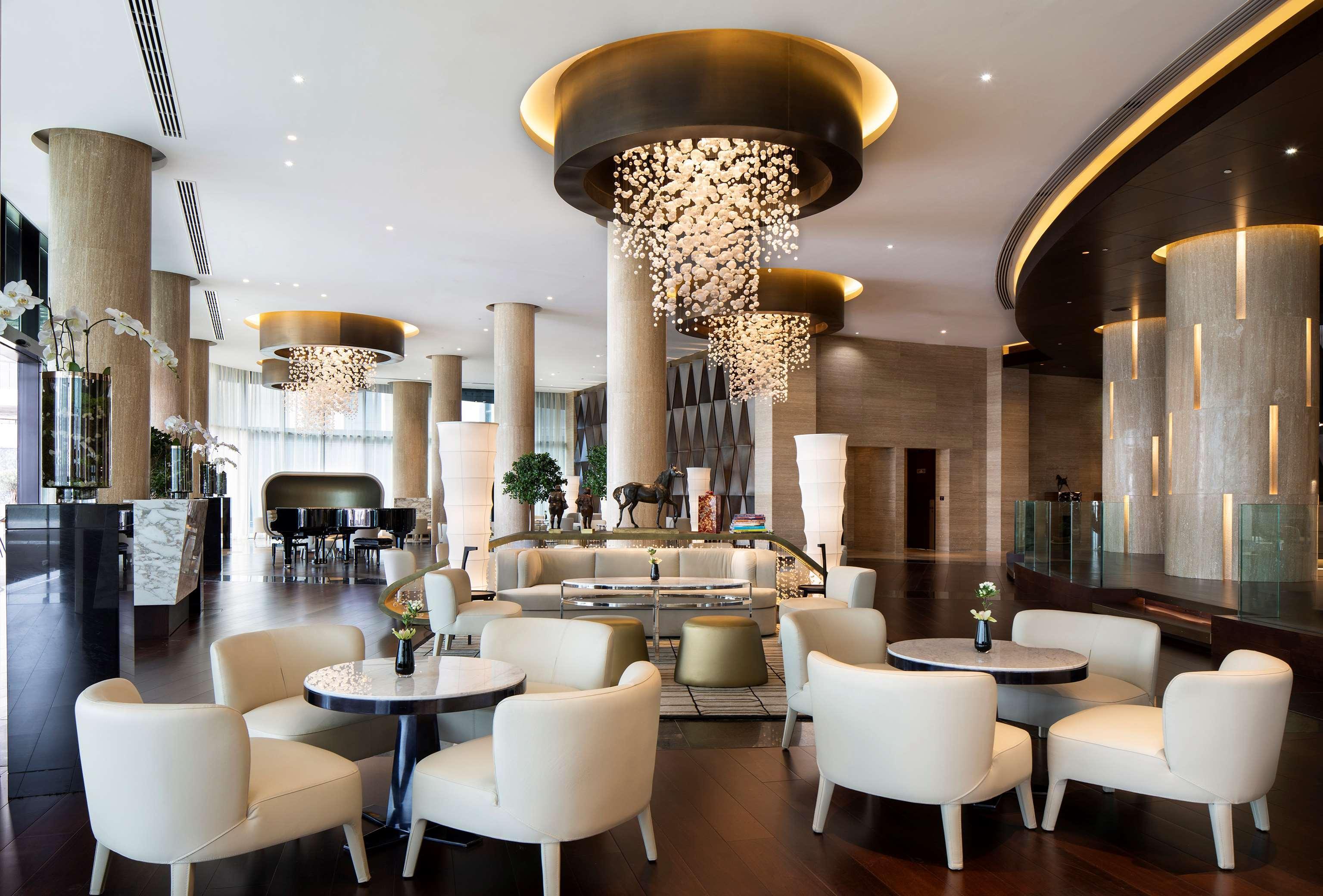 Grand Hyatt Abu Dhabi Hotel & Residences Emirates Pearl Exterior photo